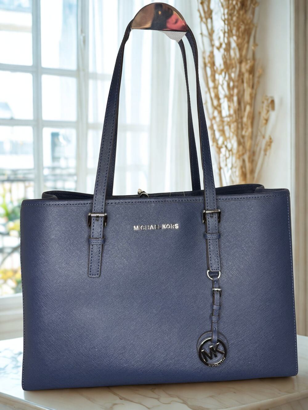 Michael Kors Jet Set Travel Large Tote — Navy Saffiano — NWT